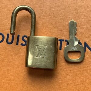 Authentic Louis Vuitton Key and Lock Set #447